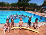 Els infants del curset de natació (foto: Ajuntament de les Borges)