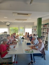 El grup de poesia que va començar ahir (foto: Biblioteca Marquès d'Olivart).